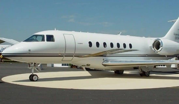 Hawker 4000