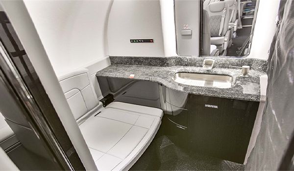 Bombardier Learjet 75