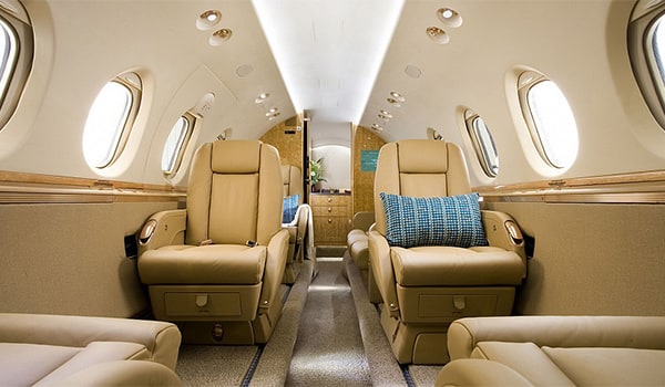 Hawker 750
