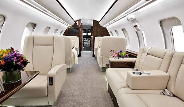 Bombardier Challenger 605