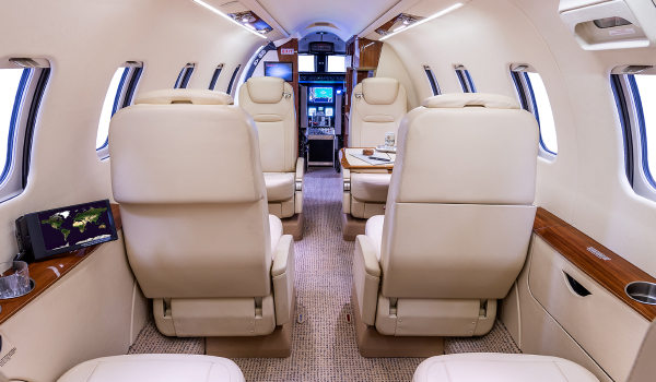 Bombardier Learjet 70
