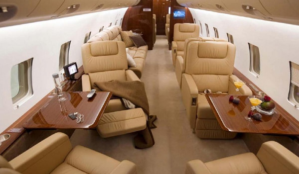 Bombardier Challenger 800