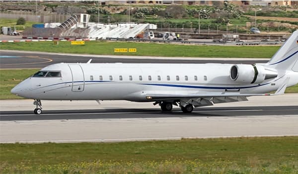 Bombardier Challenger 850