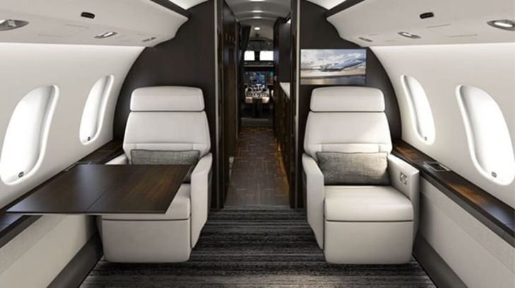 Внутри бизнес-джета