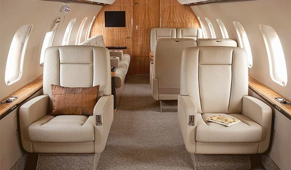 Bombardier Challenger 604