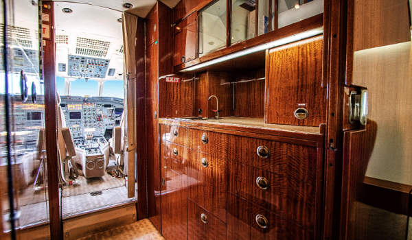 Dassault Falcon 900B